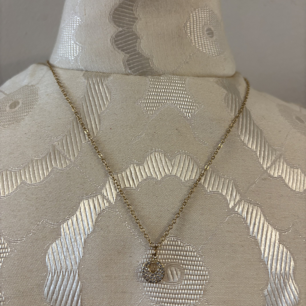 Delicate Faux Rhinestone Circle Pendant Necklace Gold Tone